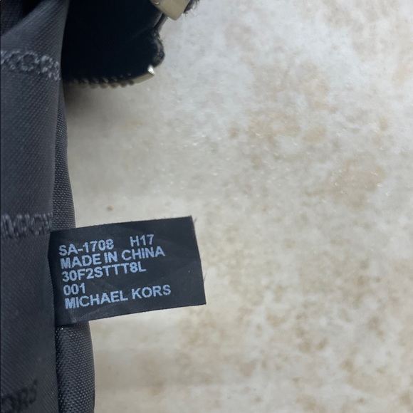 Michael Kors Jet Set Travel Large Black Saffiano Leather Tote Bag Purse - Picture 3 of 16